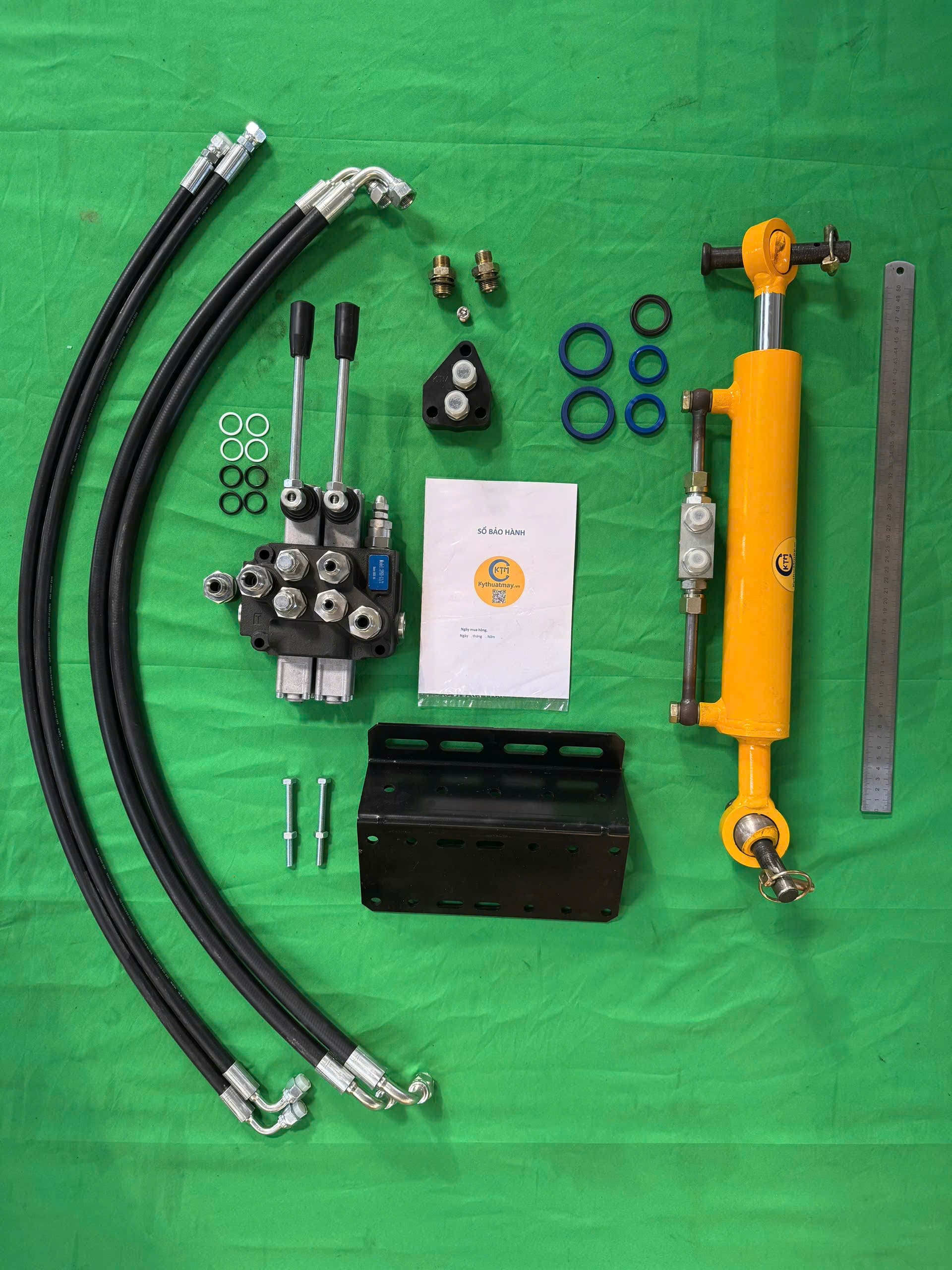 COMBO VAN 2 TAY 1 TY GIỮA KTM 
